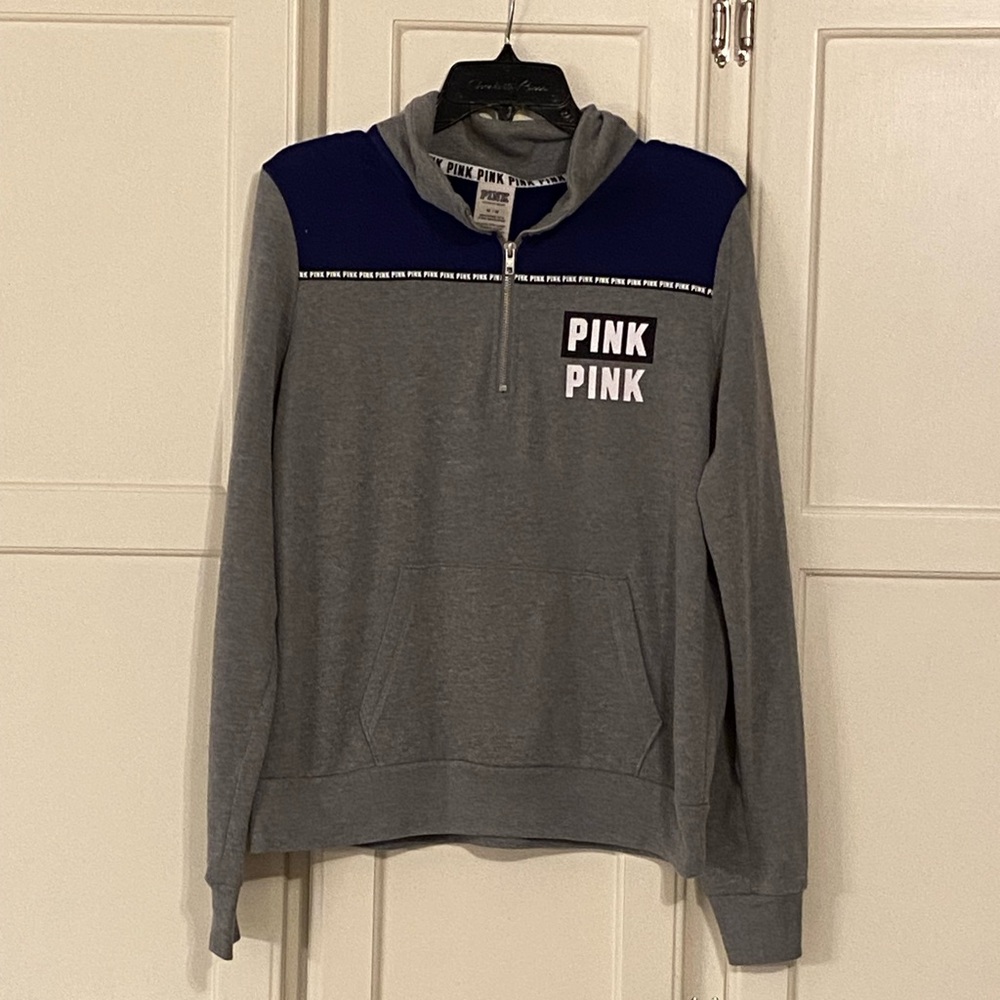 🩷🛍️New! PINK Gray and Blue Zip Front Sweatshirt🩶💙